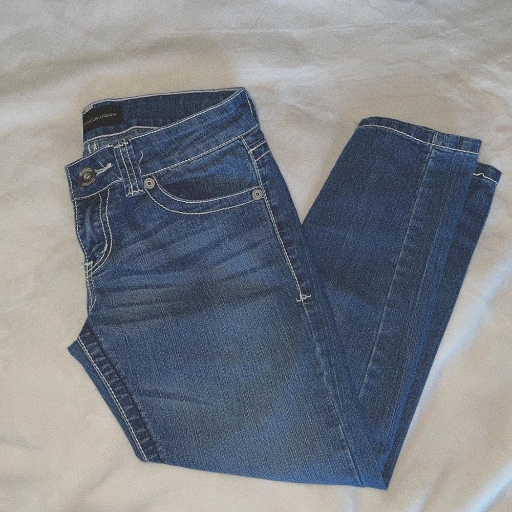 Chinese laundry lowrise capri jeans
